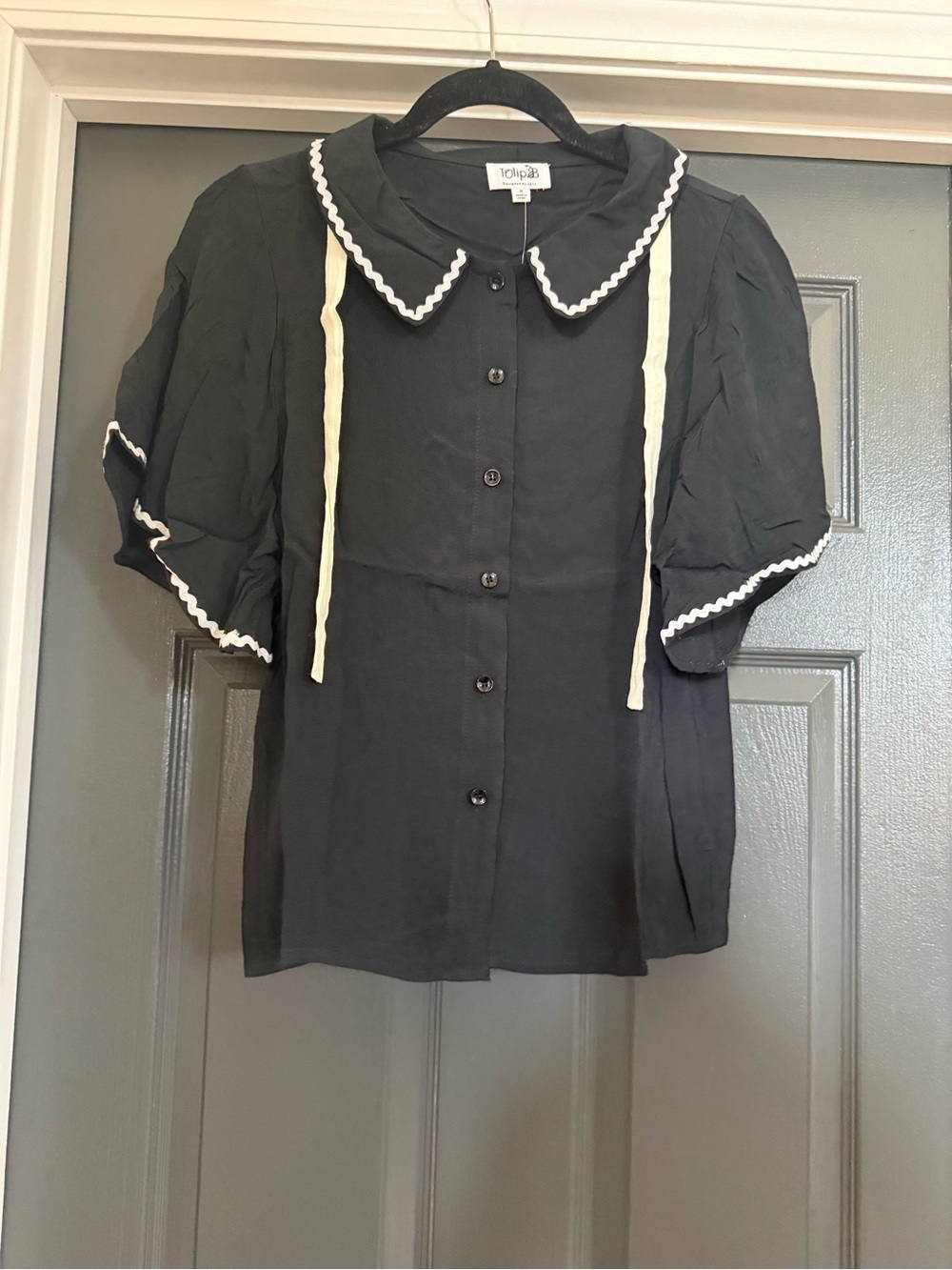 New Tulip B Black Button-Front Blouse with White Trim - Picture 2 of 3
